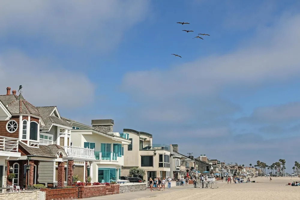 3014 W. Oceanfront 1 Bedroom 1 Bathroom Townhouse