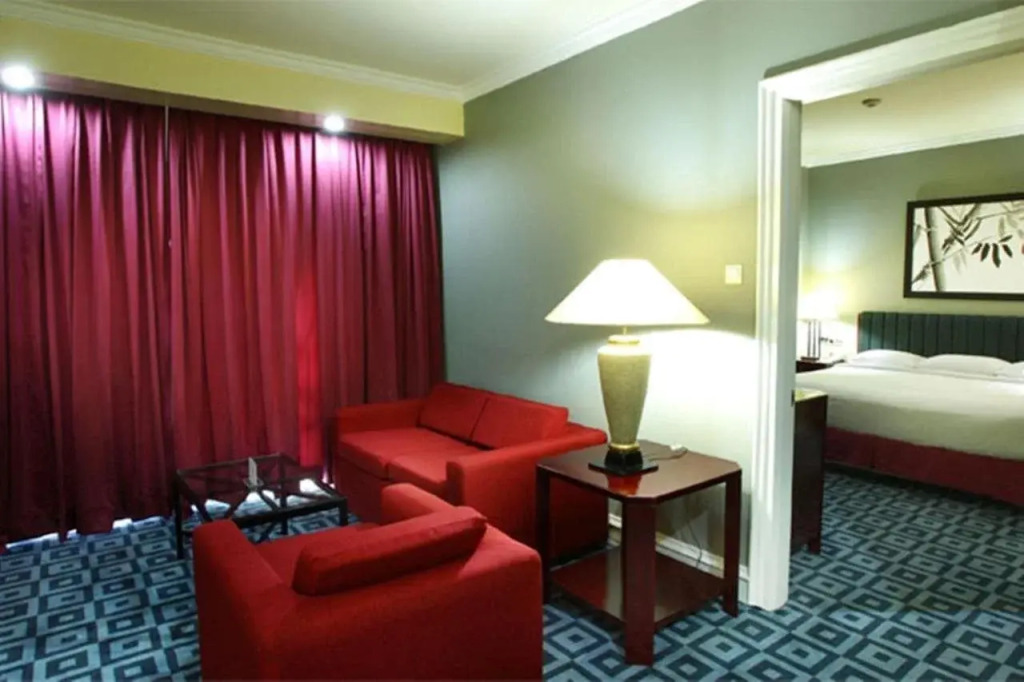 Surabaya Suite Hotel