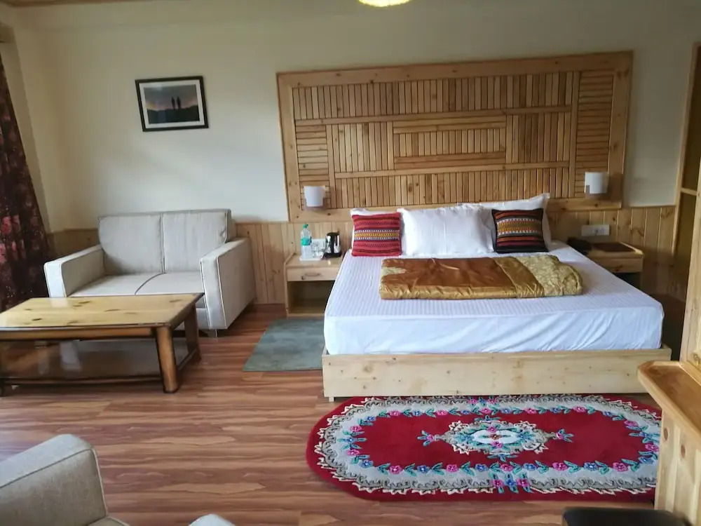 Vyas Vatika a wooden exotic Resort Near Old Manali