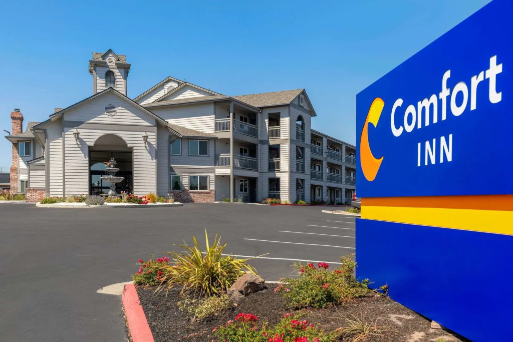 Antioch Inn and Suites