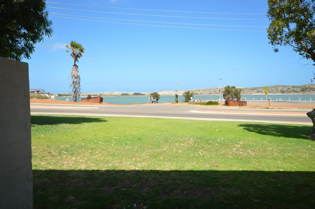 Riverview Holiday Apartment 3 - Kalbarri WA