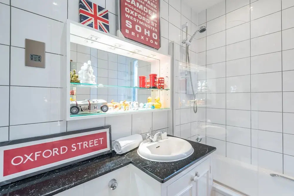 Outstanding Oxford Circus Home