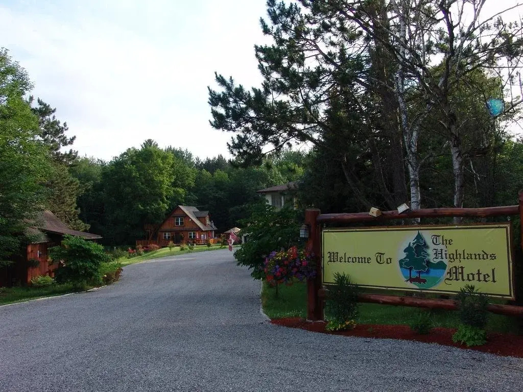 The Highlands Motel