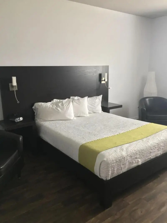 Hôtel-Motel 1212