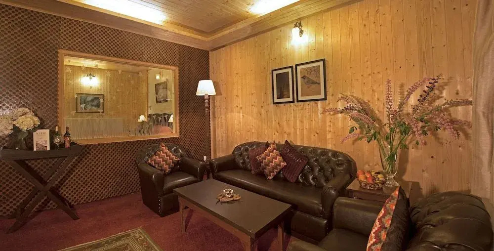 Hotel Nedous
