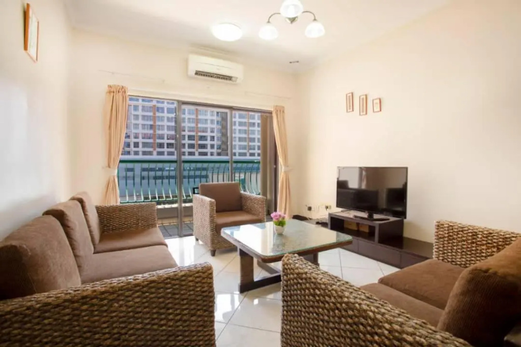 Marina Court Yr 1st Choice Family Apartment