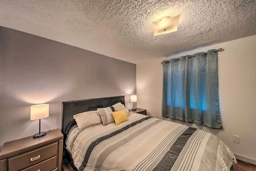Ruidoso Cabin - Walk to Midtown Dining & Shops!
