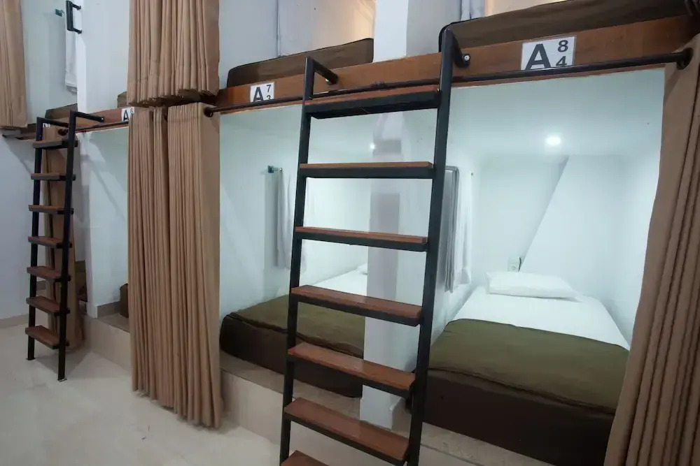 Lucky Hostel