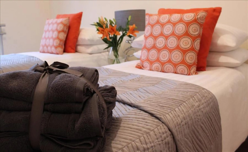 The Maelor - Berwyn House - Central Wrexham - Sleeps Up To 6
