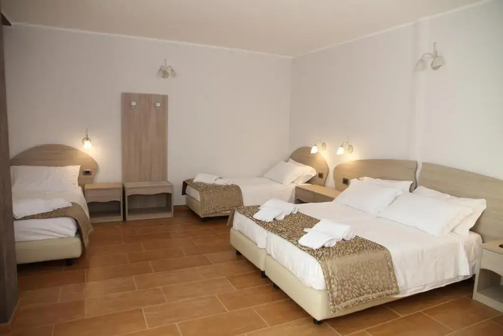 Monte San Giovanni-Nebrodi Rooms