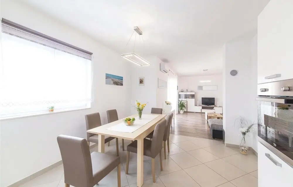 Amazing Home in Kastel Novi With Wifi and 3 Bedrooms