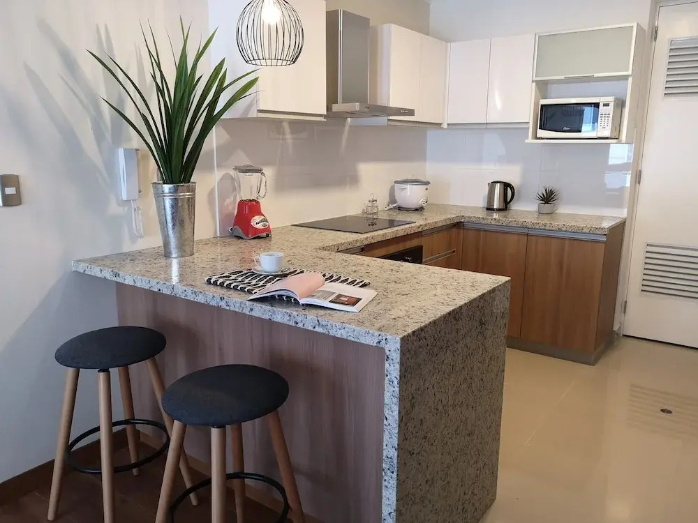 Trendy Host Canvas, Miraflores