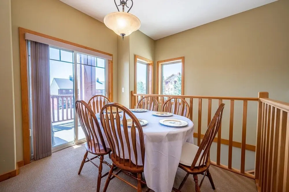 Bear's Paw Chalet - Amazing Location & Ski In/out