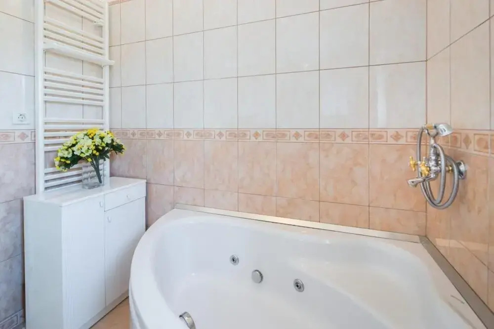 Villa Agape - Three Bedroom Villa With Swimming Pool ID Direct Booker 3613