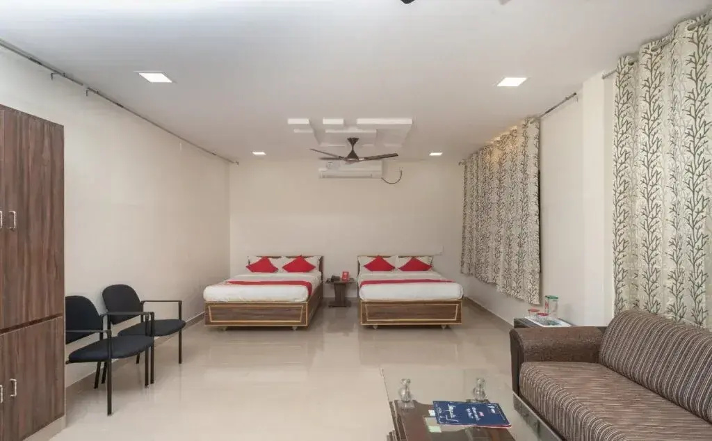 Sri Surya Guest Inn By OYO Rooms