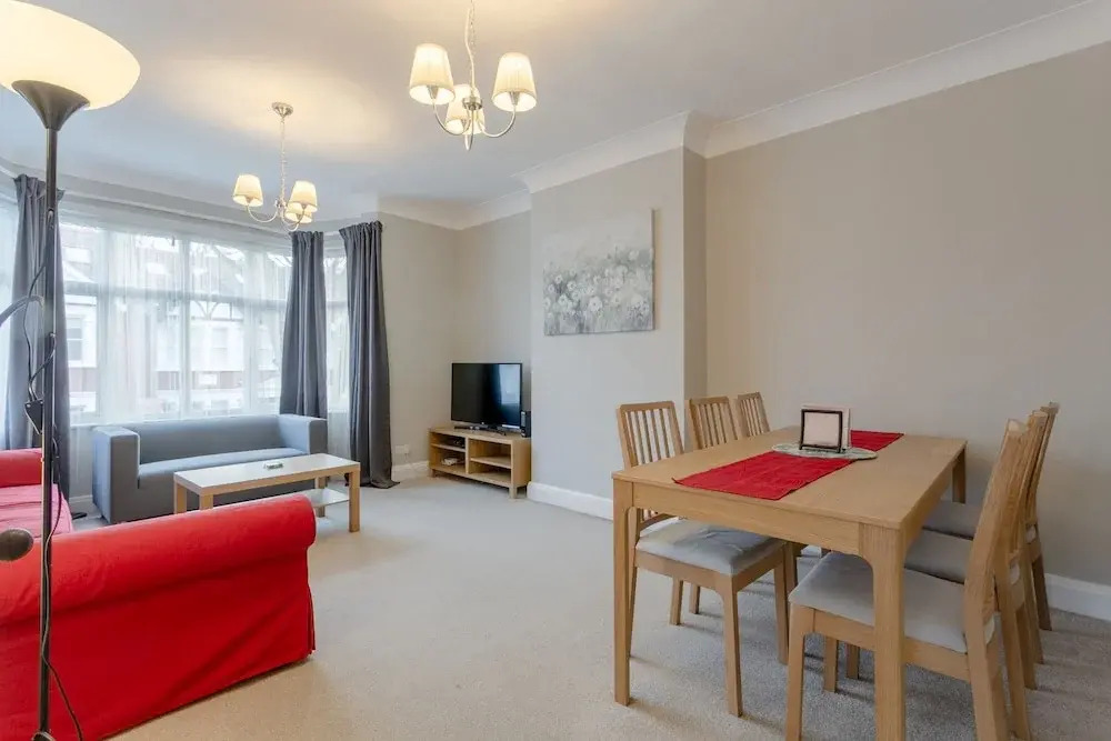 Large Family Apartment in Peaceful Area