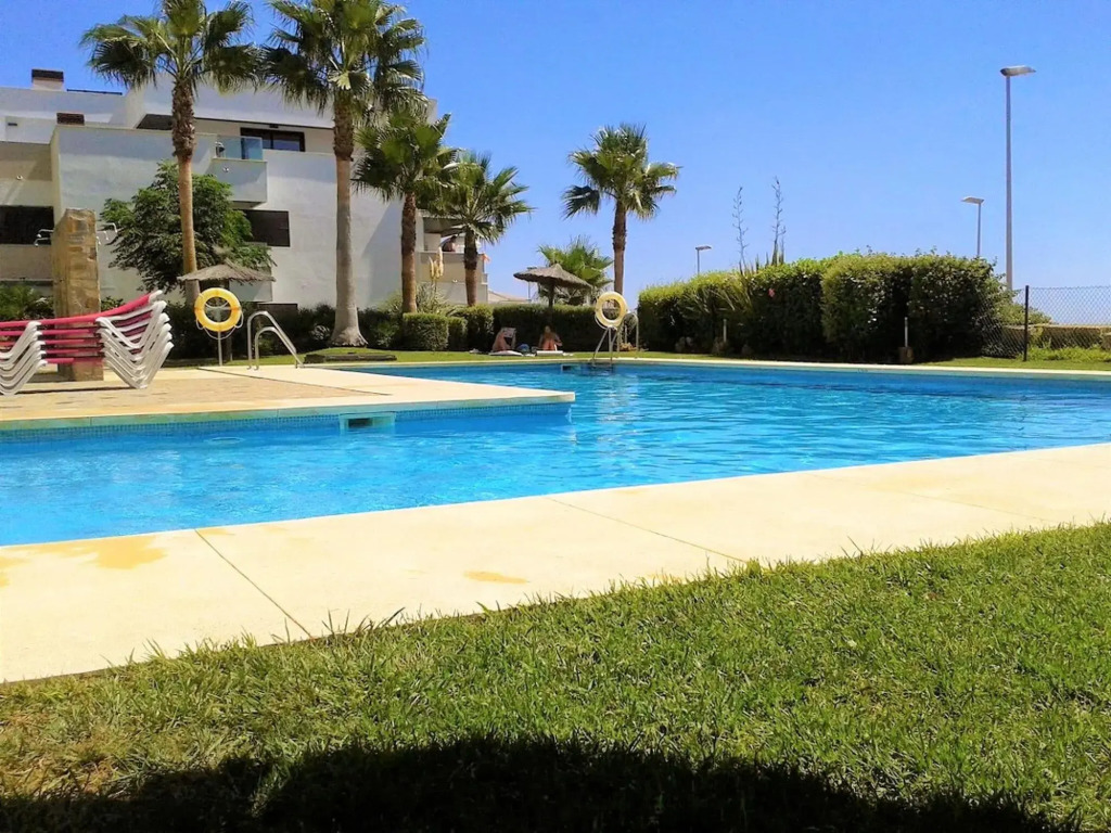 Sunny Garden Apartment
