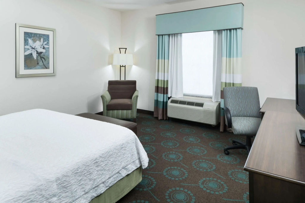 Hampton Inn & Suites Huntsville Research Park Area