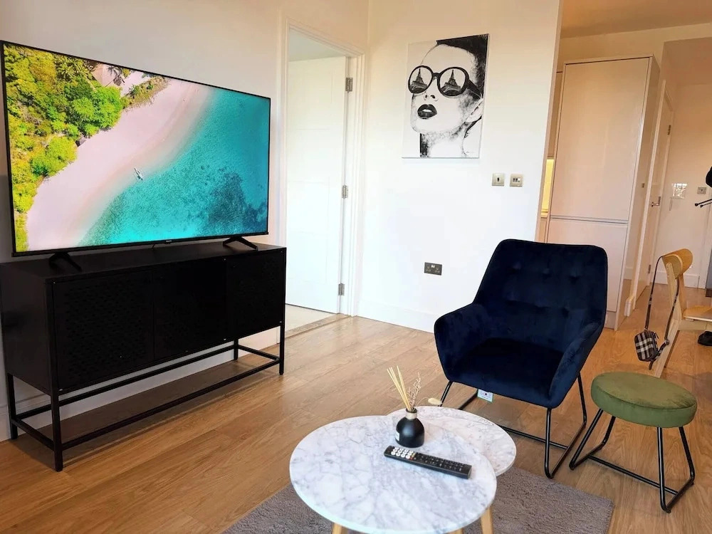One Bedroom West Midlands Retreat