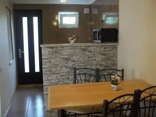 Hotel Visitor