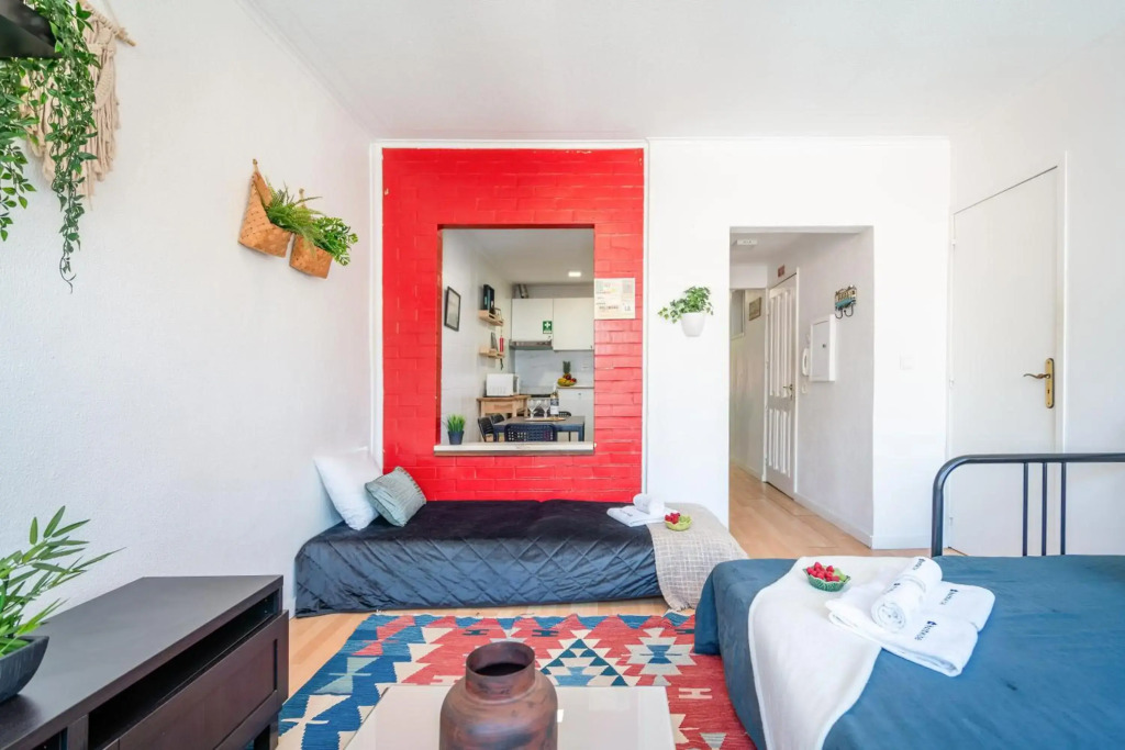Large Flat w/ Terrace | Ace Location @ Aliados