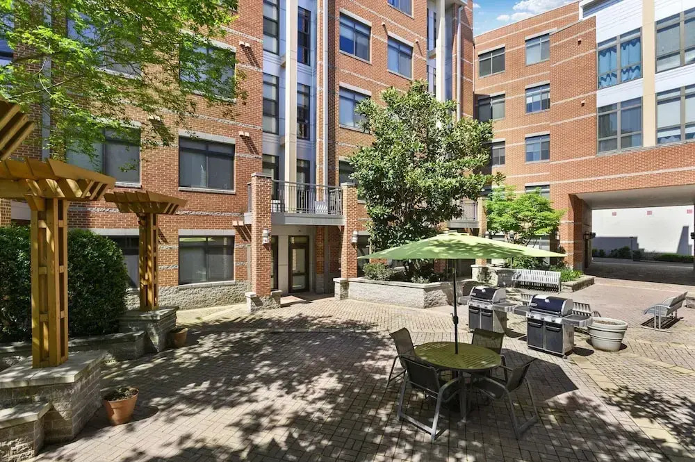 DC Charm in Crystal Apartments
