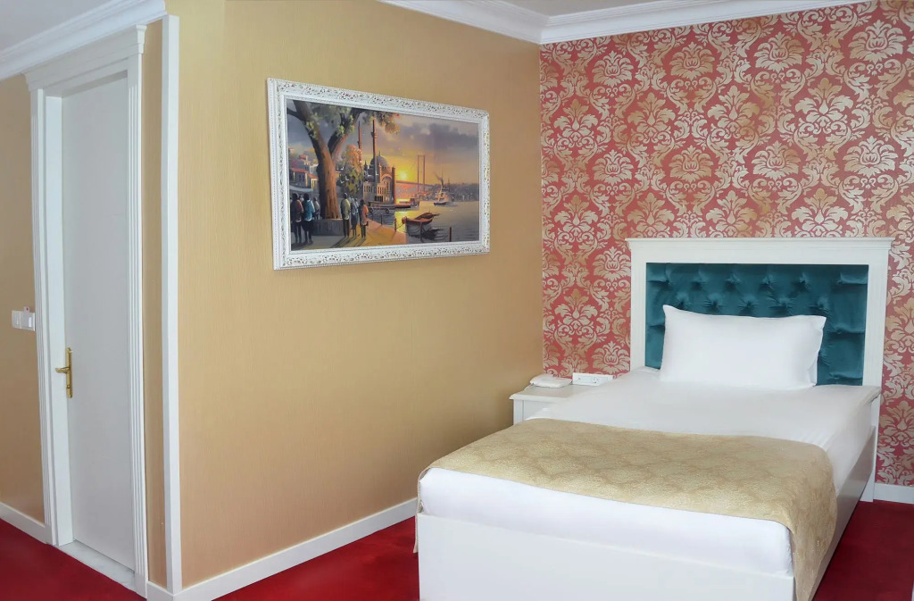 Ens Hotel