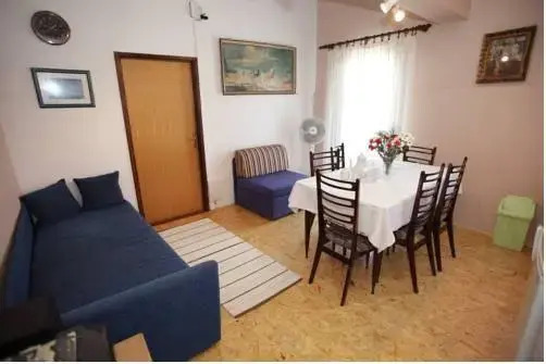 Apartments Irena
