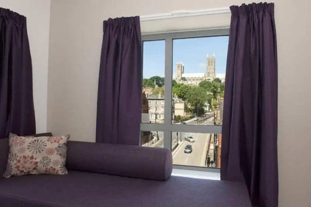 Premier Inn Lincoln City Centre