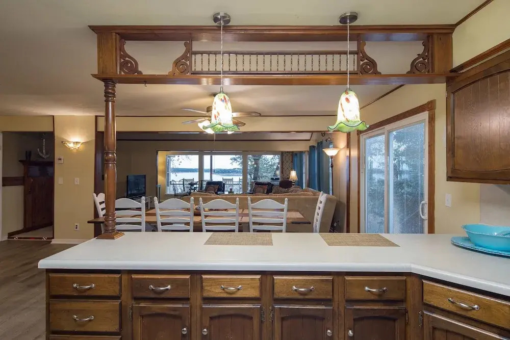 Texas Rose Lodge by RedAwning