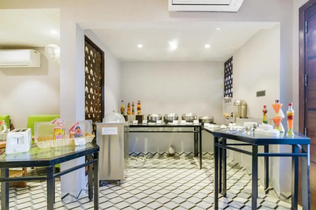 Hotel Bluestone Nehru Place by The Cosy Hotels