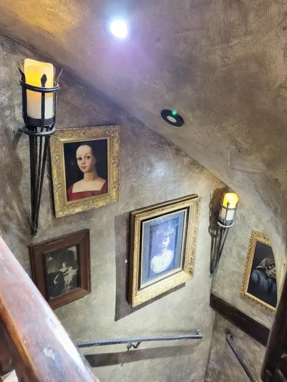 Hocus Pocus Tiny Hotel
