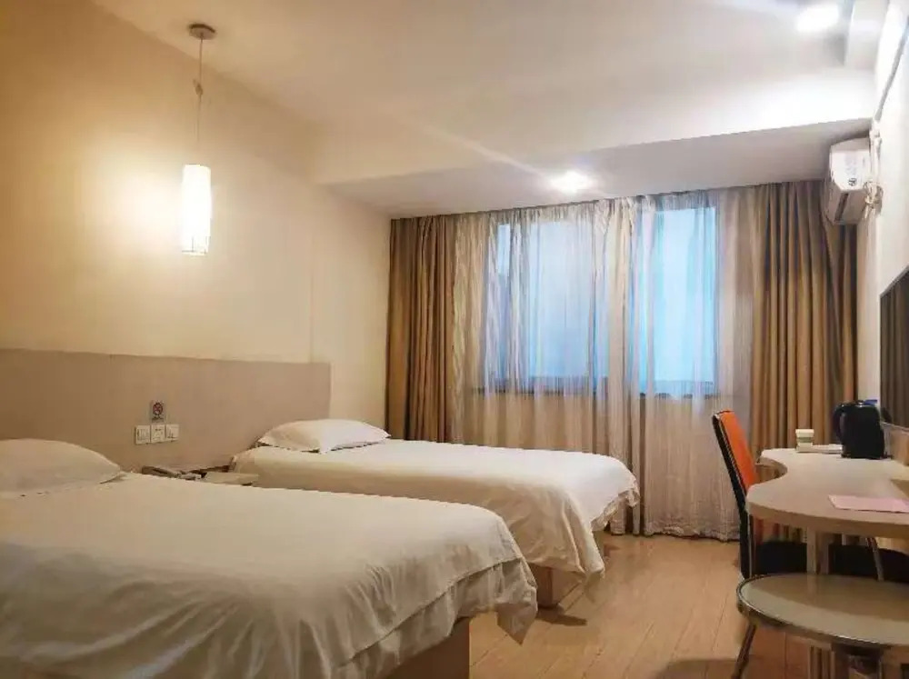 Traders Hotel Shanghai