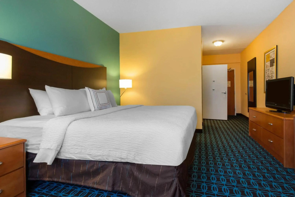 AmericInn by Wyndham St Cloud MN Shopping Area