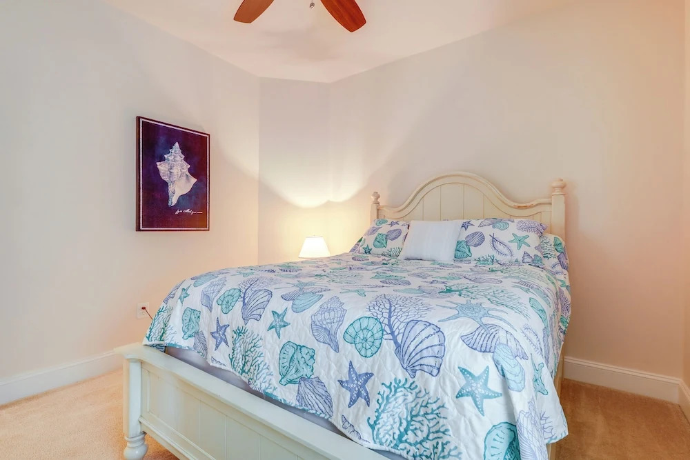 Shuttle to Beach: Shore Thing Home in Ocean View