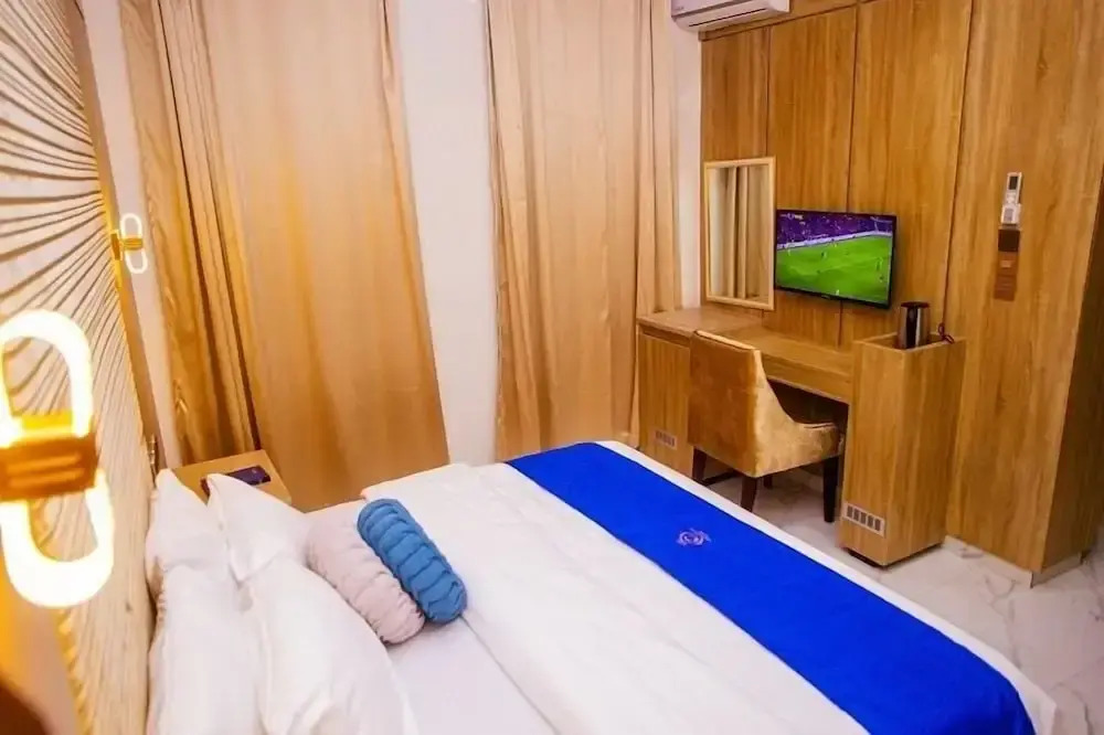Greenview Hotel and Apartment