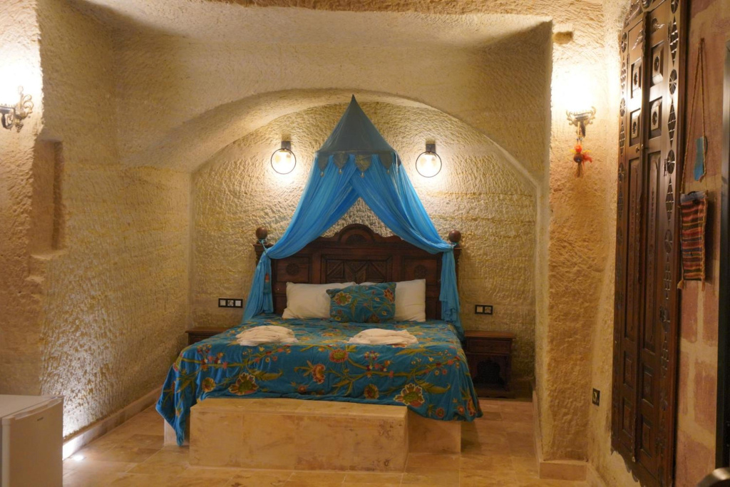Travel Inn Cave Hotel