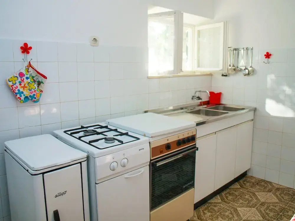 Apartment Postira Meri