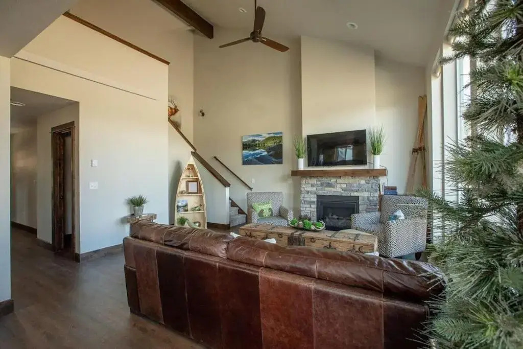 The Getaway,Hot Tub, AC, 2miles from RMNP