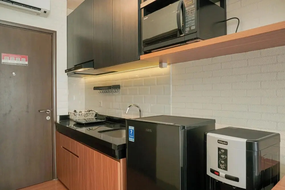 Fully Furnished and Comfortable Studio at Ciputra International Apartment