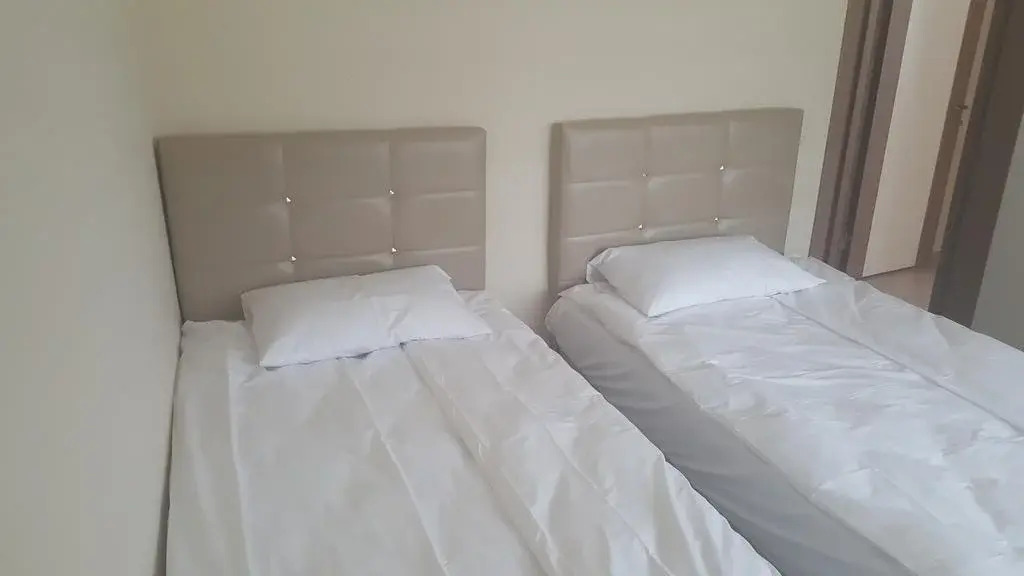 Deniz Kizi 2