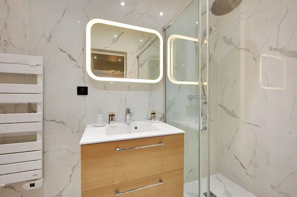 Private Terrace Apartment -1bdr/ 6p-sacra-ca\"ur