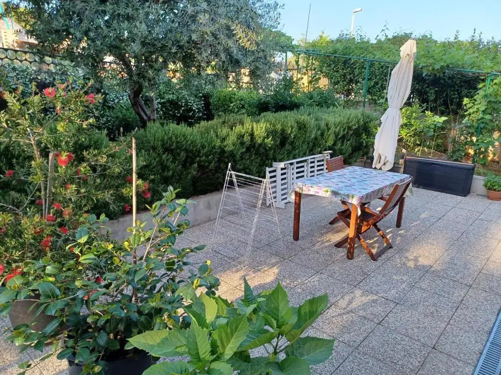 Studio Apartments Seka