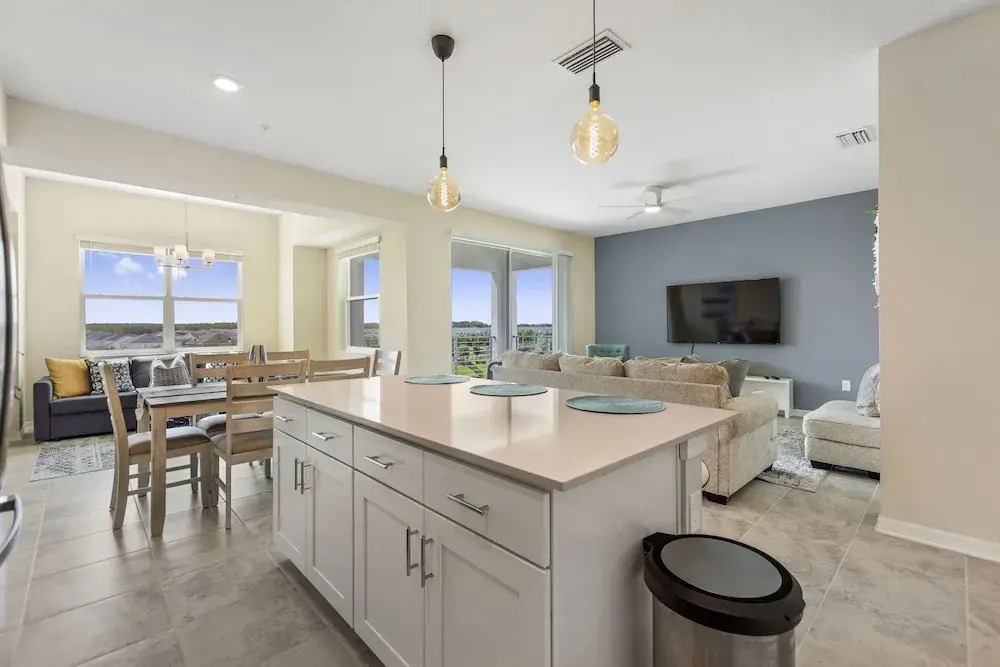 Cafe Lilly - Storey Lake By Shine Villas! #714 2 Bedroom Condo