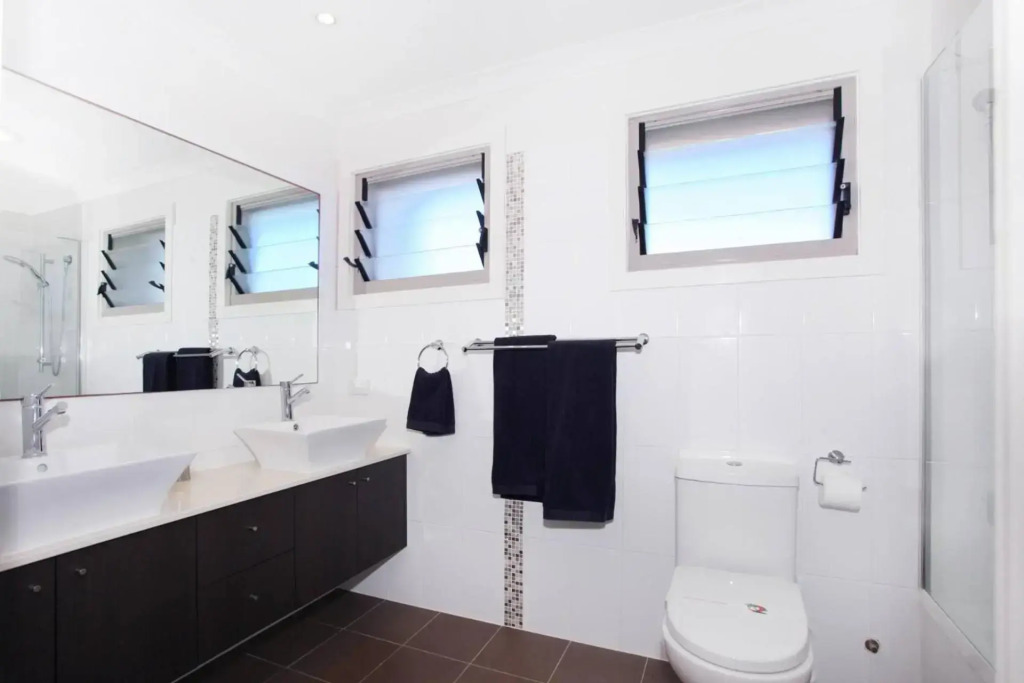 15 Wave Crescent Mount Coolum - Pet Friendly, WIFI, Foxtel, Linen Included