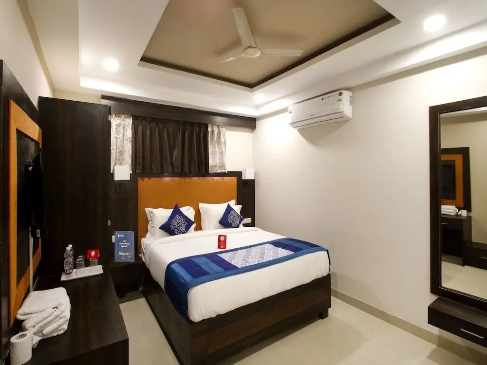 FabHotel Park Heights