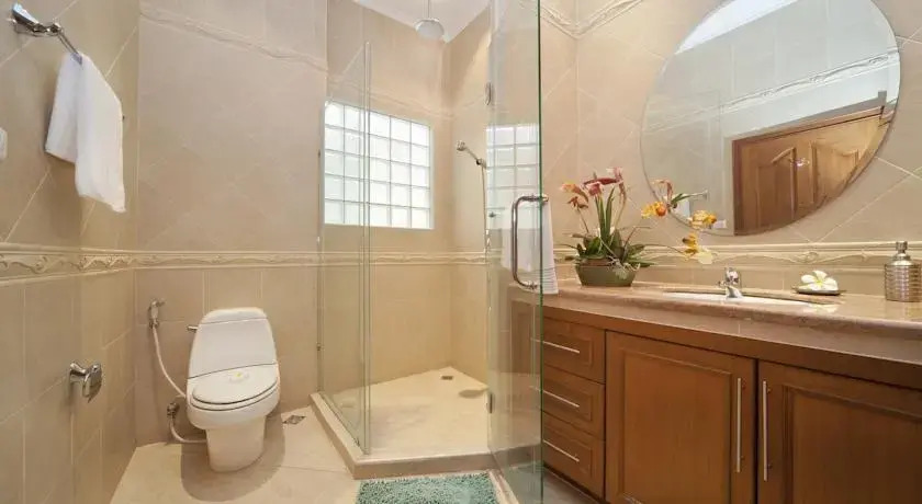 Pratumnak Pool Villa 1C