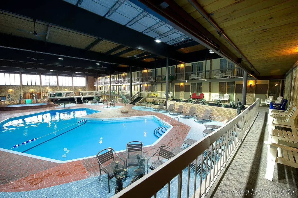 Park Inn By Radisson Sharon