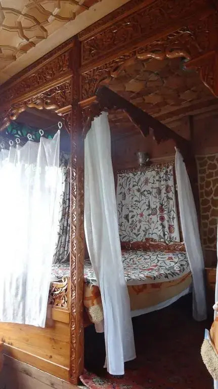 Shalimar Group of Houseboats