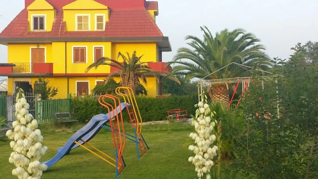 Bed and Breakfast Coral Blue